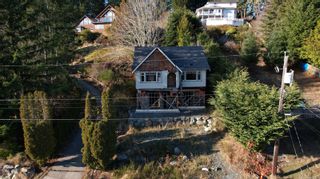 Photo 2: 2360 B N French Rd in Sooke: Sk Broomhill House for sale : MLS®# 942440