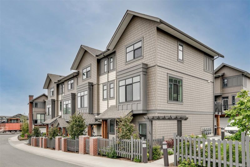 FEATURED LISTING: 10 - 350 Latoria Blvd Colwood