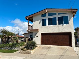 Main Photo: POINT LOMA House for sale : 4 bedrooms : 2961 Poinsettia Dr in San Diego