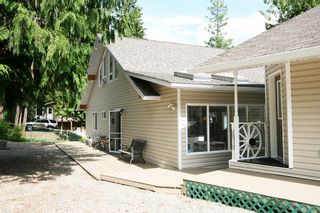 Photo 4: 5432 Squilax Anglemont Hwy: Celista House for sale (North Shuswap)  : MLS®# 10085162