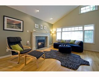 Photo 2: 1965 W 10TH Avenue in Vancouver: Kitsilano Townhouse for sale (Vancouver West)  : MLS®# V773523
