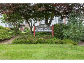 Photo 2: 225 5379 205 Street in Langley: Langley City Condo for sale in "Hertiage Manor" : MLS®# R2070301