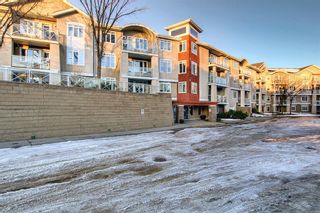 Photo 3: 102 40 Parkridge View SE in Calgary: Parkland Apartment for sale : MLS®# A2013210