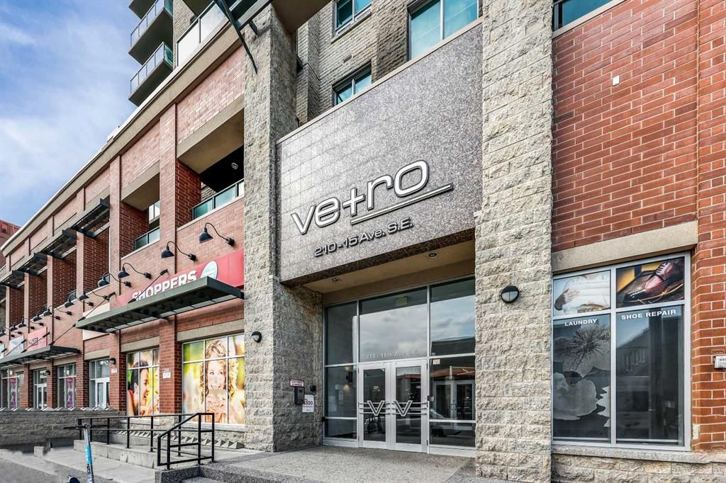Main Photo: 1701 210 15 Avenue SE in Calgary: Beltline Apartment for sale : MLS®# A2069433