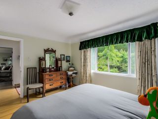 Photo 15: 395 N GLYNDE Avenue in Burnaby: Capitol Hill BN House for sale (Burnaby North)  : MLS®# V1130942