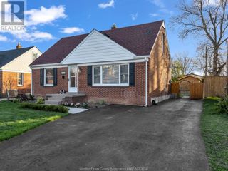 Photo 2: 1131 FAIRVIEW BOULEVARD in Windsor: House for sale : MLS®# 24007862