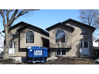 Photo 1: 1512 C Avenue North in Saskatoon: Mayfair Single Family Dwelling for sale (Saskatoon Area 04)  : MLS®# 395748