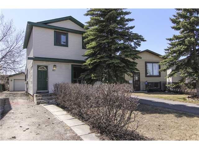 Main Photo: 81 ERIN RIDGE Road SE in CALGARY: Erinwoods Residential Detached Single Family for sale (Calgary)  : MLS®# C3612417