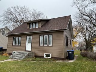 Photo 4: 504 Main Street in Langruth: House for sale : MLS®# 202329157