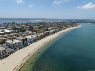 Photo 4: PACIFIC BEACH Condo for sale : 3 bedrooms : 3850 Riviera Dr #1C in San Diego