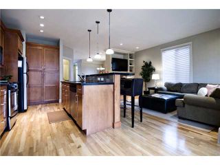 Photo 5: 2423 27 Street SW in : Killarney Glengarry Residential Attached for sale (Calgary)  : MLS®# C3508407