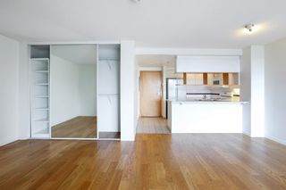 Photo 8: 336 1979 YEW Street in Vancouver: Kitsilano Condo for sale in "Capers Building" (Vancouver West)  : MLS®# R2897088