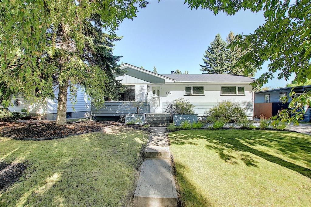 Main Photo: 2716 LOUGHEED Drive SW in Calgary: Lakeview Detached for sale : MLS®# A1032404