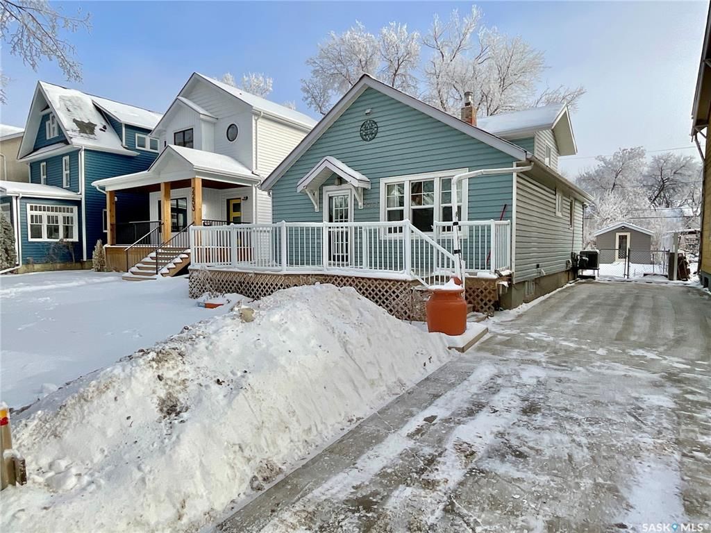 Main Photo: 2261 Athol Street in Regina: Cathedral RG Residential for sale : MLS®# SK956647