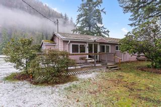 Photo 2: 238 MAPLE FALLS Road: Columbia Valley House for sale (Cultus Lake & Area)  : MLS®# R2858495