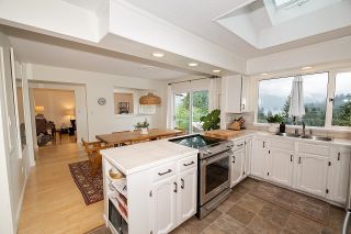 Photo 6: 1995 CLIFFWOOD Road in North Vancouver: Deep Cove House for sale : MLS®# R2823893