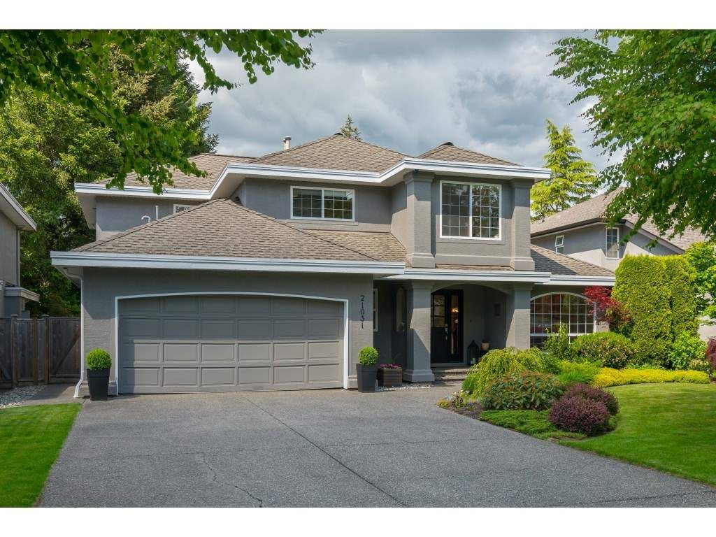 Main Photo: 21031 43A Avenue in Langley: Brookswood Langley House for sale in "Cedar Ridge" : MLS®# R2457493