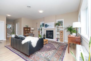 Photo 5: 929 Blakeon Pl in Langford: La Olympic View House for sale : MLS®# 963618