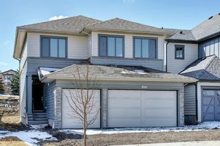 Photo 3: 433 Shawnee Boulevard SW in Calgary: Shawnee Slopes Detached for sale : MLS®# A1098238