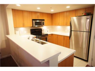 Photo 2: 607 295 GUILDFORD Way in Port Moody: North Shore Pt Moody Condo for sale in "THE BENTLEY" : MLS®# V868346