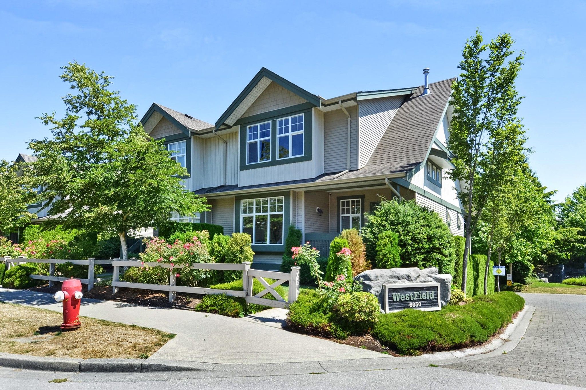 Main Photo: 1 6050 166 Street in Surrey: Cloverdale BC Townhouse for sale in "WESTFIELD" (Cloverdale)  : MLS®# R2291538