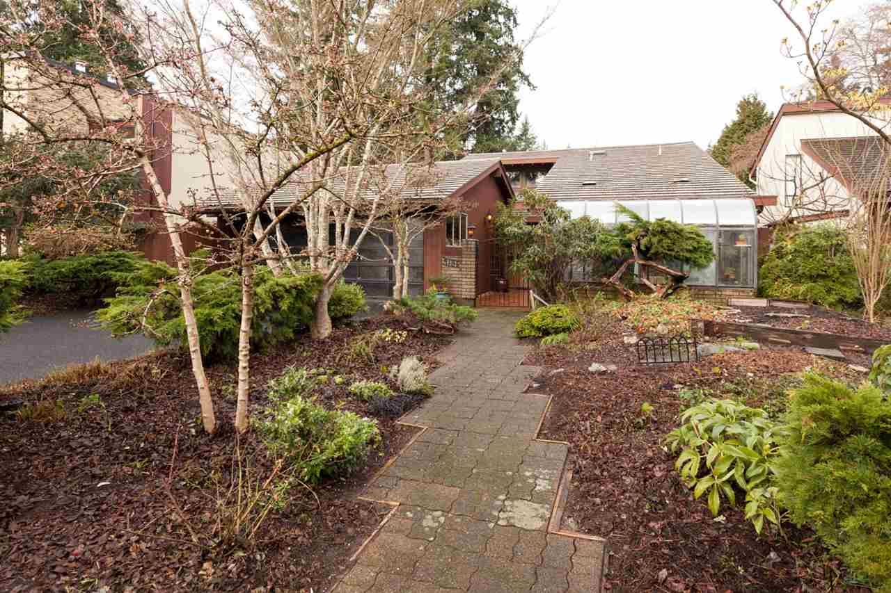 Main Photo: 4195 DONCASTER Way in Vancouver: Dunbar House for sale in "DUNBAR" (Vancouver West)  : MLS®# R2238162