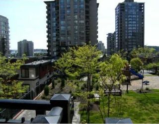 Photo 9: 201 813 AGNES Street in New_Westminster: Downtown NW Condo for sale in "The News" (New Westminster)  : MLS®# V764140