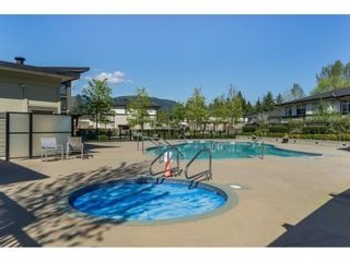Photo 4: 50 1125 KENSAL Place in Coquitlam: New Horizons Townhouse for sale in "Kensal Walk" : MLS®# R2628899