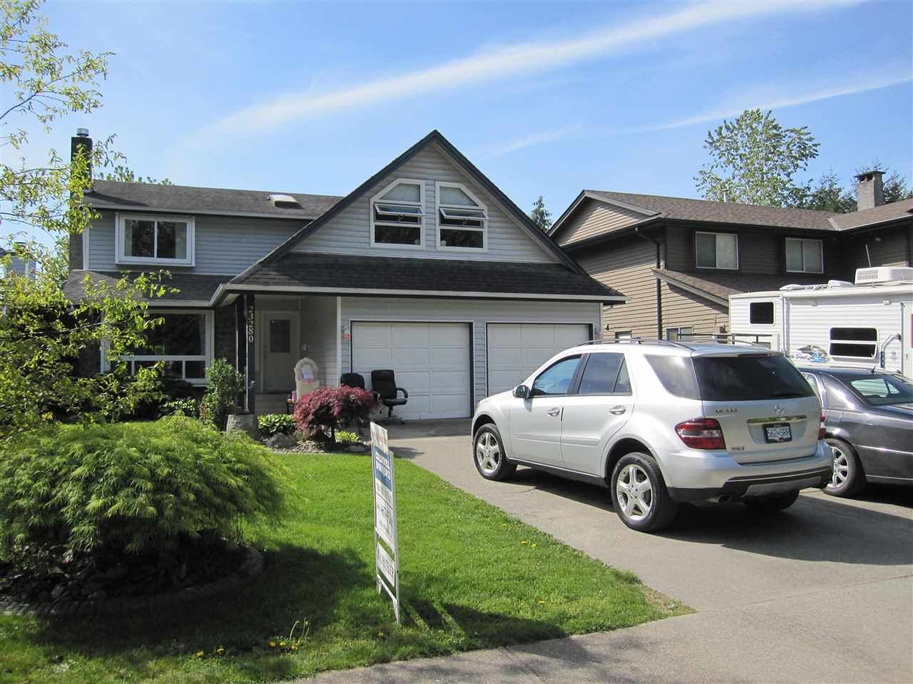 Main Photo: 23280 118 Avenue in Maple Ridge: Cottonwood MR House for sale : MLS®# R2058879