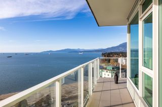Photo 3: 1905 1221 BIDWELL Street in Vancouver: West End VW Condo for sale in "Alexandra" (Vancouver West)  : MLS®# R2415901