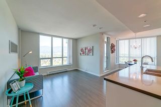 Photo 9: 1901 3093 WINDSOR Gate in Coquitlam: New Horizons Condo for sale in "Windsor" : MLS®# R2624863