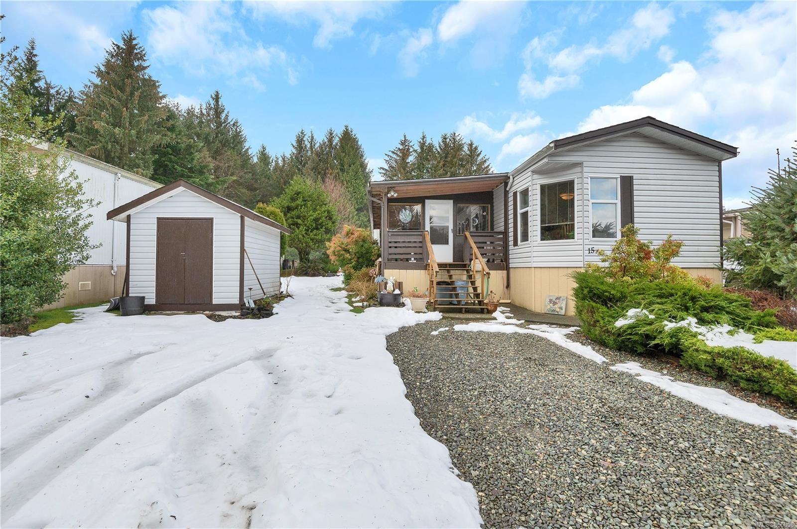 Main Photo: 15 5100 Duncan Bay Rd in Campbell River: CR Campbell River North Manufactured Home for sale : MLS®# 866858