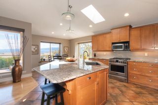 Photo 5: 3433 Ridge Boulevard in West Kelowna: Lakeview Heights House for sale (Central Okanagan)  : MLS®# 10231693