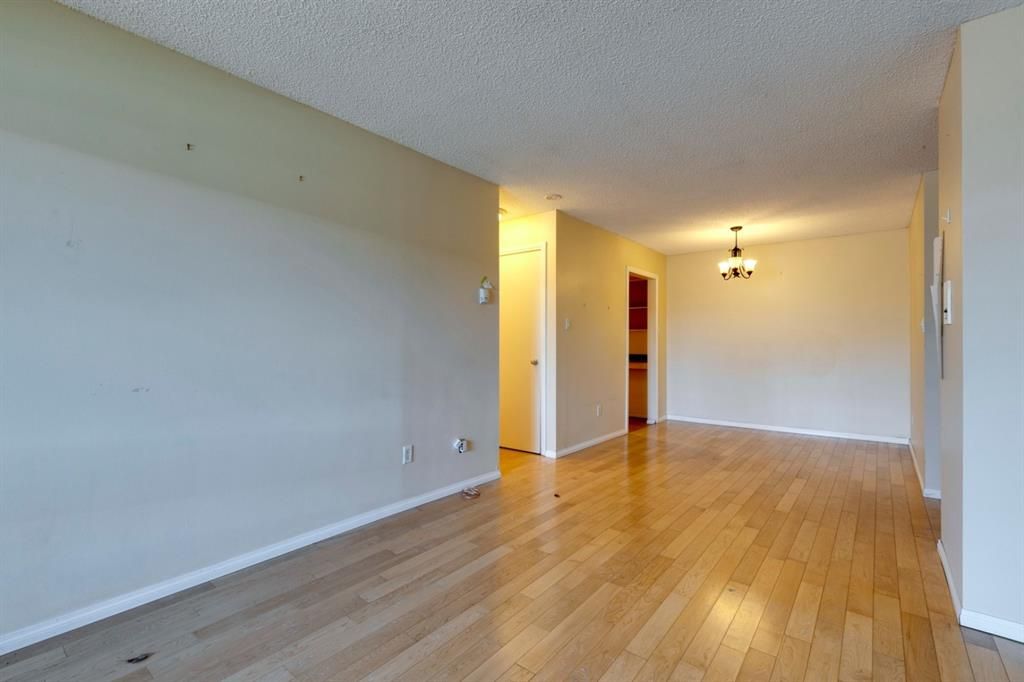 Photo 10: Photos: 4307 315 Southampton Drive SW in Calgary: Southwood Apartment for sale : MLS®# A1214943