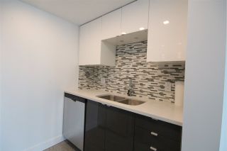 Photo 3: 2504 1188 HOWE Street in Vancouver: Downtown VW Condo for sale (Vancouver West)  : MLS®# R2060444
