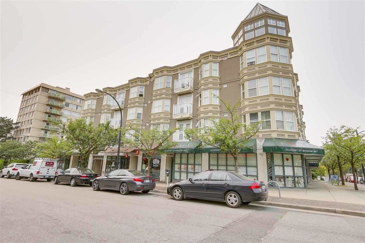Main Photo: 213 5723 BALSAM Street in Vancouver: Kerrisdale Condo for sale (Vancouver West)  : MLS®# R2673115
