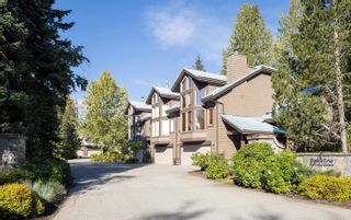 Photo 2: 19 2200 TAYLOR Way in Whistler: Whistler Creek Townhouse for sale in "Baseline" : MLS®# R2816109
