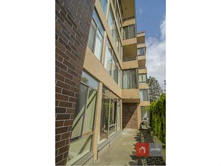 Photo 11: # 109 2101 MCMULLEN AV in Vancouver: Quilchena Condo for sale (Vancouver West)  : MLS®# V1056435