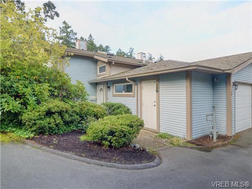 Main Photo: 6 540 Goldstream Ave in VICTORIA: La Fairway Row/Townhouse for sale (Langford)  : MLS®# 741789