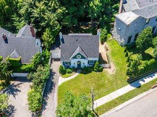Photo 10: 61 Highland Crescent in Toronto: Bridle Path-Sunnybrook-York Mills House (1 1/2 Storey) for sale (Toronto C12)  : MLS®# C8289922