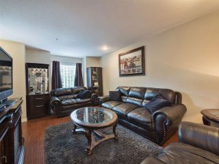 Photo 2: 24 14855 100 Avenue in Surrey: Guildford Townhouse for sale in "Bloomsbury Court" (North Surrey)  : MLS®# R2532213