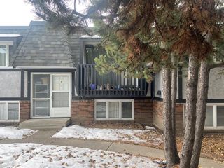 Photo 2: 4 1743 24A Street SW in Calgary: Shaganappi Row/Townhouse for sale : MLS®# A2020766