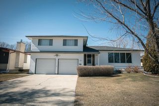 Photo 1: 63 Dickens Drive in Winnipeg: Residential for sale (5G)  : MLS®# 202107088