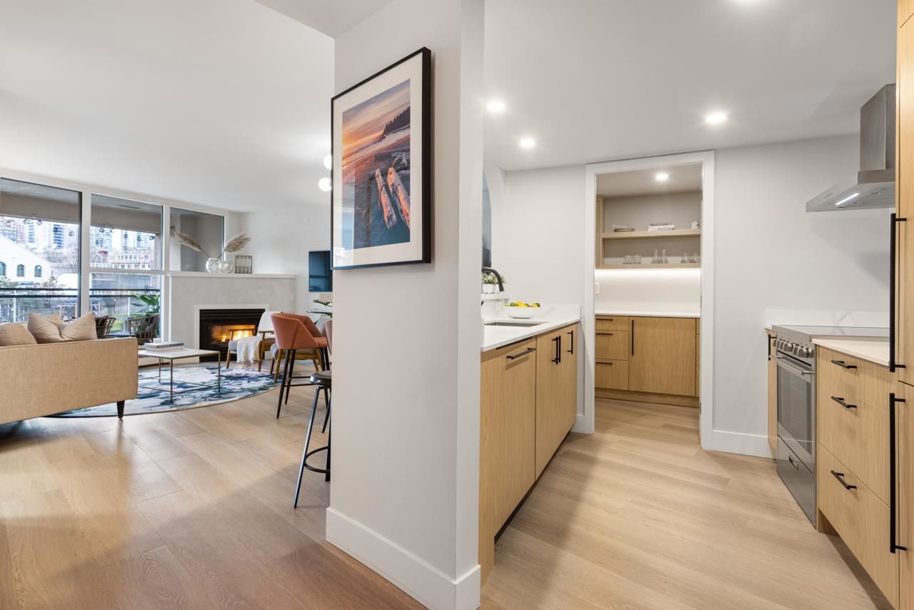 407 183  KEEFER Place, Vancouver