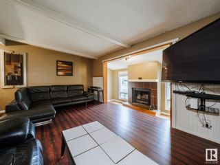 Photo 2: 6303 89 Avenue in Edmonton: Zone 18 House for sale : MLS®# E4360085