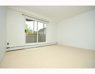 Photo 21: # 33 870 W 7TH AV in Vancouver: Fairview VW Townhouse for sale in "LAUREL COURT" (Vancouver West)  : MLS®# V786328