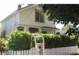 Photo 2: 569 Michigan St in VICTORIA: Vi James Bay House for sale (Victoria)  : MLS®# 510035