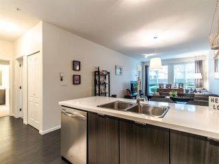 Photo 4: 104-1135 Windsor Mews in Coquitlam: New Horizons Condo for sale : MLS®# R2418394
