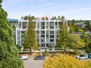 Photo 3: PH5 4240 CAMBIE Street in Vancouver: Cambie Condo for sale in "SAVOY" (Vancouver West)  : MLS®# R2842674