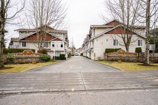 Photo 3: 45 12110 75A Avenue in Surrey: West Newton Townhouse for sale in "Mandalay Village" : MLS®# R2744746